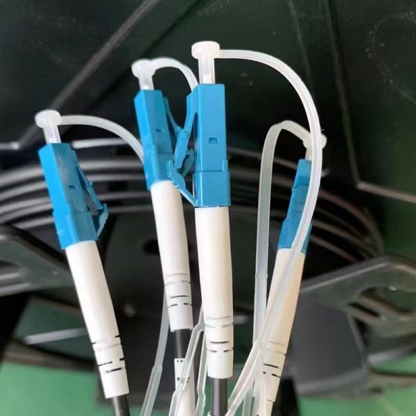 4cores /6cores/8coreLC-LC Armored fiber Patch cord（with rosh certificate)Outdoor emergency repair fast wiring field fiber optic - Image 4